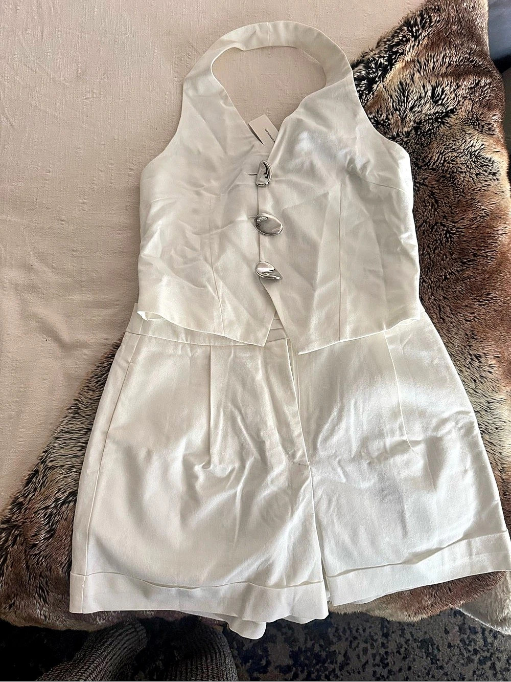 🤍 COMMENSE White vest and shorts set NWT